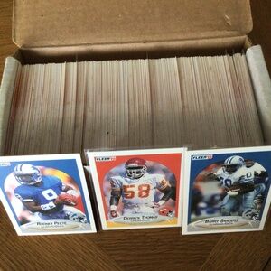 1990/91 FLEER football trading cards
